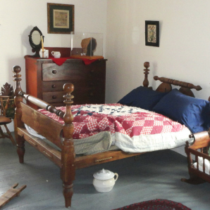 Bedroom of Surgeons Quarters (Photo: Fort Winnebago website)
